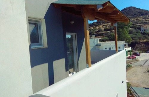 Pitsidia Apartment | Unique sea view apartment