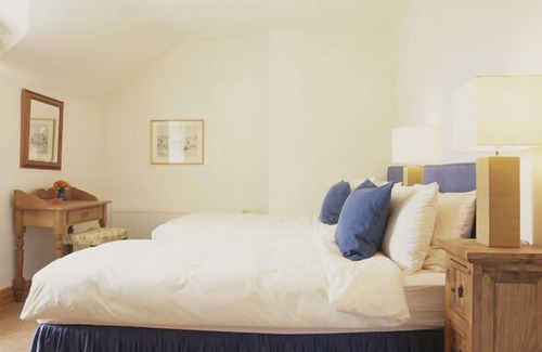 Caherdaniel Other | Unique stone farmhouse,gamesroom/studio/sauna.Golf courses, beaches & fishing.