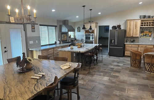 Reno House | Unique style house 10 min from famous Pyramid Lake