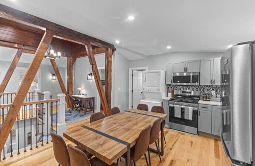 Burlington Apartment | Unique Top-Floor Apt in BTV