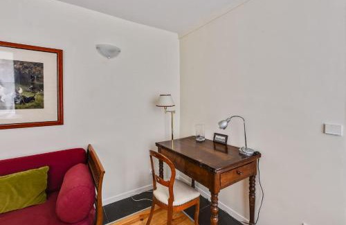 Saint-Thomas-d'Aquin Apartment | Unit 008 Saint Germain des Pres (Bac rdc)
