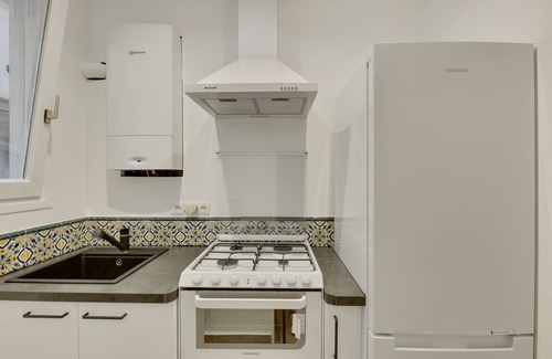 Notre-Dame-des-Champs Apartment | Unit 009 St Germain des Près (Cherche Midi) 2 bedroom 4 pax