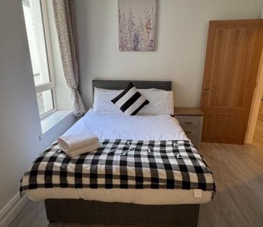 Cobh Apartment | Unit 1 Island View Apartments - Town Centre Walk To Everything
