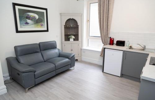 Cobh Apartment | Unit 1 Island View Apartments - Town Centre Walk To Everything