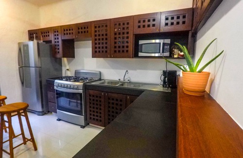 Puerto Juarez Bed & Breakfast | Unit#1 Suite Zen · Beautiful suite Zen beach front