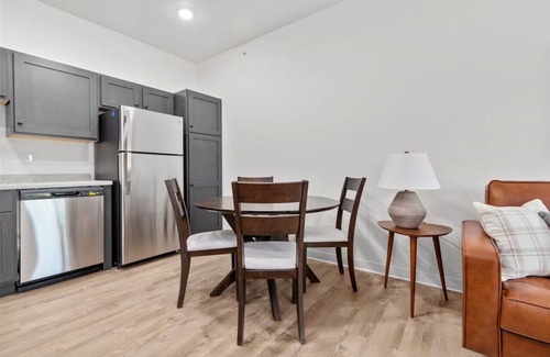 Neenah Apartment | Unit 19 at Fox Flats (1 Bed/Garage/Washer & Dryer)