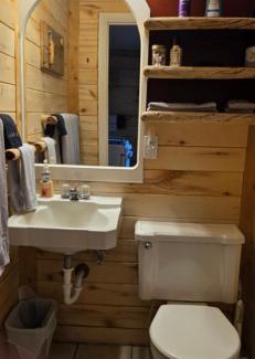 Cedaredge Cabin | Unit 2 at the Cedaredge Lodge