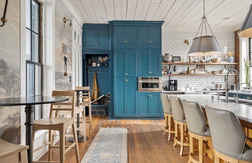 Butchertown House | Unit 2: Classic Mansion for Your Derby Experience!