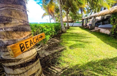 Puerto Juarez House | Unit #2 Suite Zen · Beautiful suite Zen beach front