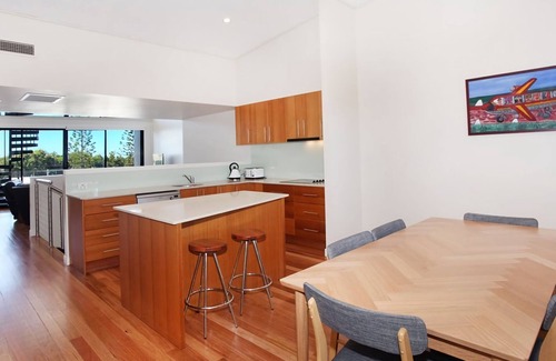 Mudjimba Apartment | Unit 2 'The Drift', Mudjimba
