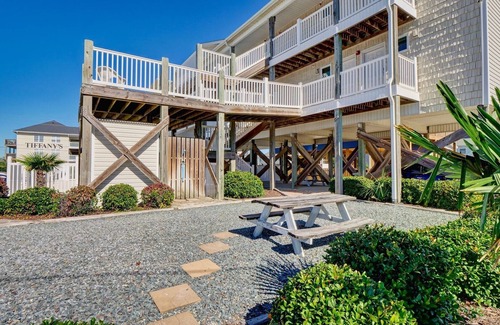 Surf City House | Unit 205SD at Tiffany's Motel