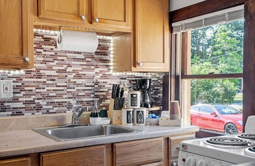 Laconia Apartment | Unit 4 - New Lovely unit w/Private HOT TUB & patio!