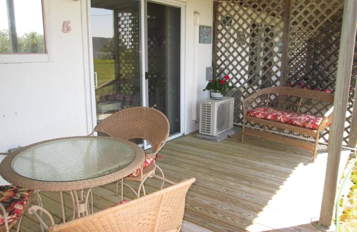North Truro Condo | Unit #5 - Ground Floor Efficiency Studio with A/C