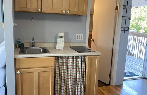 North Truro Condo | Unit #6 - Efficiency Studio, Private Deck