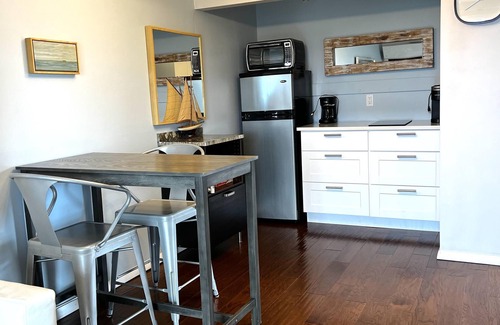 North Truro Condo | Unit #8 - 2nd Floor - Efficiency Studio with A/C