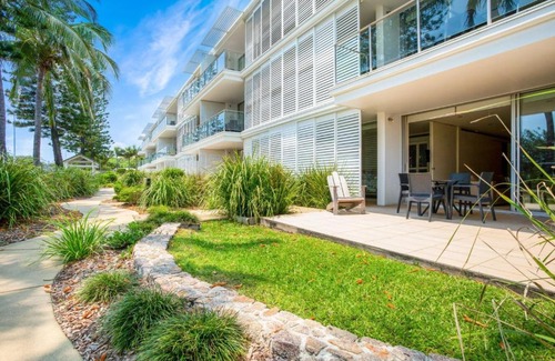 Rainbow Beach House | Unit 8 Plantation Resort Rainbow Beach