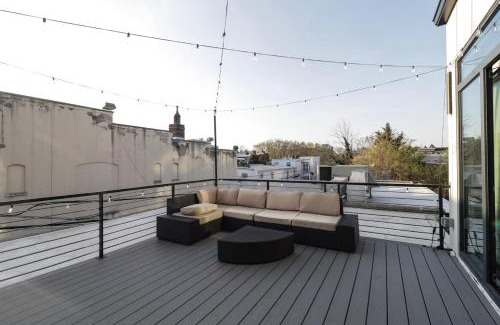 Shaw Apartment | Unit 9 Luxe 2 Bedroom Penthouse Sleeps 6