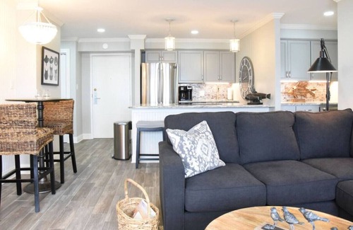 Northeast Virginia Beach Apartment | Unit 901 Virginia Beach