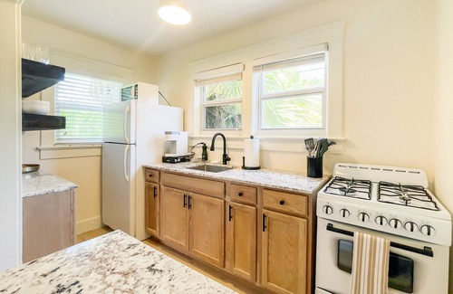 Lake Worth Apartment | Unit B - Coastal Boho Apt in Charming Beach Town
