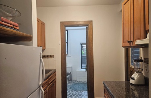 Harlem Apartment | Unit with a private bathroom in beautiful brownstone