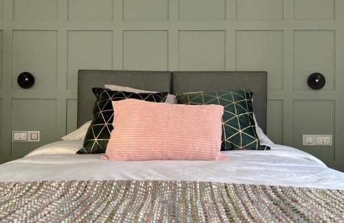 Trafford Bed & Breakfast | United Home B&B