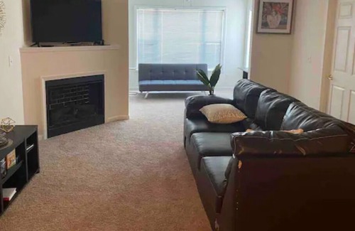 University Place Apartment | University Condo by the Lake, PNC & UNC-Charlotte - 2B 2 Ba