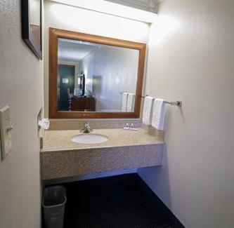 Wetmore Hotel | University Inn & Suites