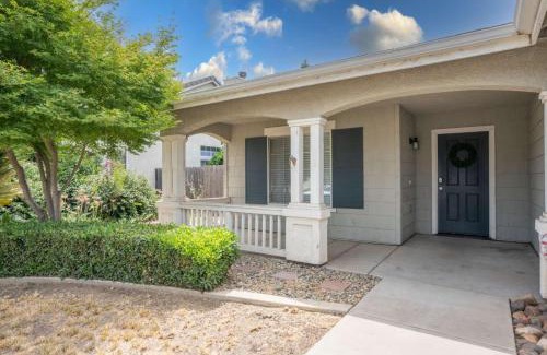Merced House | University Pastoral - Family Perfect Close to UCM