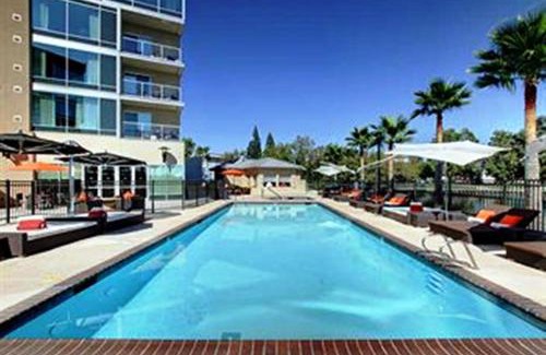 Civic Center Hotel | University Plaza Waterfront Hotel
