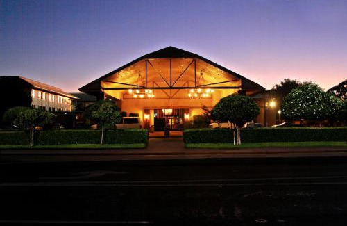 Raisin Hotel | University Square Hotel