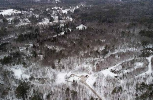 Leeds House | Unlimited Privacy on 40 Acres - Newly Renovated Home
