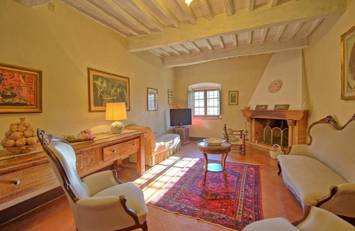 Mola di Bari Apartment | Uno splendido alloggio appena ristrutturato in pieno centro a Mola di Bari
