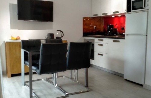 Argeles Plage Apartment | Unobtrusive sea view