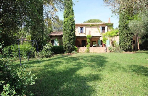 Beaurecueil House | Unoverlooked vacation home in Beaurecueil near Aix-en-Provence.