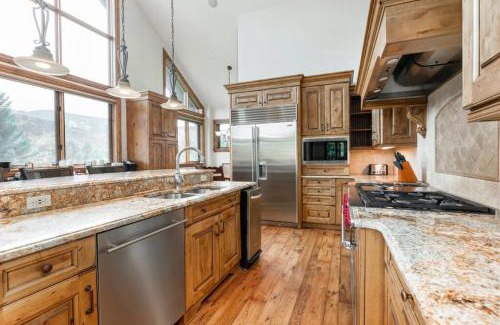 Avon House | Unparalleled Lakeside Villa with Pool, Hot Tub, AC