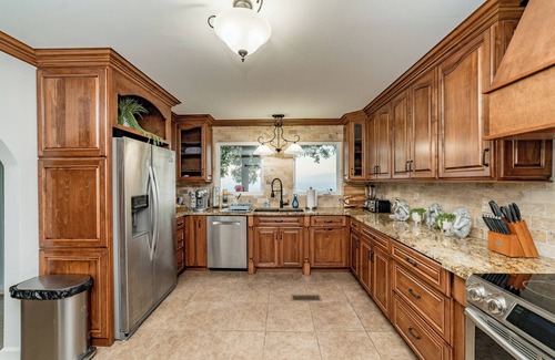 Sevierville House | Unparalleled Views, Deck w/HotTub, Game Room Pool Table | Panorama by AvantStay