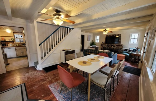 Lake Arrowhead Cabin | Unplug from city life and connect with nature at the perfect LA Getaway.