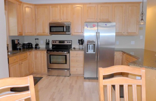 North End Condo | Unrivaled, 2nd to none, Queen of Wesley on Doctors Row.stunningly beautiful