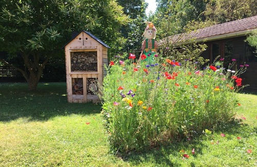 Seux Cottage | Unusual gite equipped to receive up to 5 people