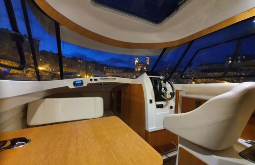 Bastia Boat Rental | UNUSUAL NIGHT ABOARD A BOAT