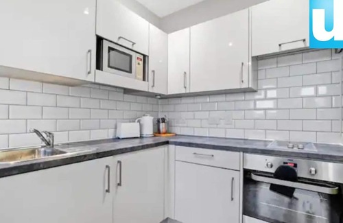 Maidstone Apartment | Unwind @ Accommodation Solution Apartment 3