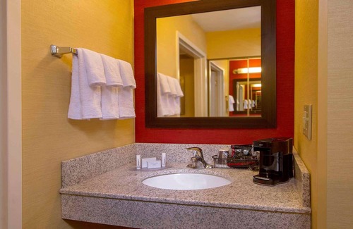 Durham Hotel | Unwind and Recharge! Pet-friendly, Free Parking, Near Research Triangle Park
