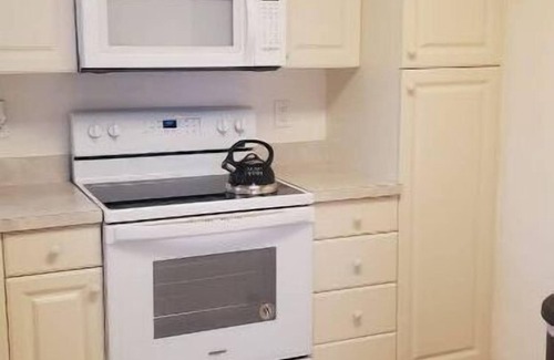 Survey Creek Condo | Unwind at this stunning well-kept tranquil Condo