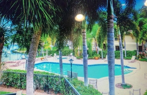 Survey Creek Condo | Unwind at this stunning well-kept tranquil Condo