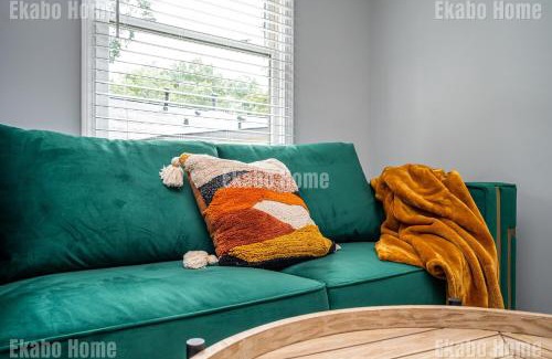 Marietta House | Unwind in a Modern Suite near Marietta Square