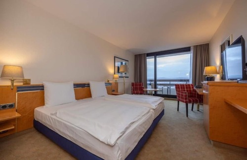 Arnsberg Hotel | Unwind In Forest Room With Pool Access And Pet Friendly Options