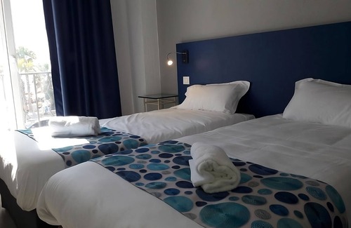 Six-Fours-les-Plages Hotel | Unwind in Style in Six Fours Les Plages! Pets Allowed!
