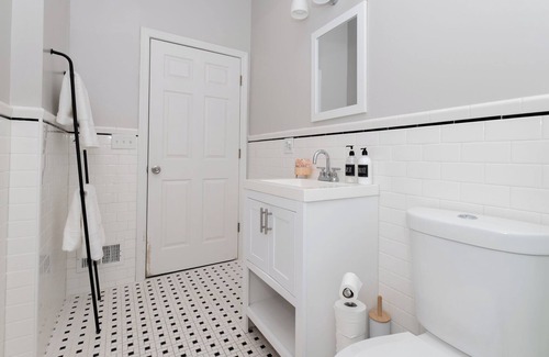 McGinley Square House | Unwind in Unmatched Comfort: Your Dream Getaway Awaits with Vrbo Exquisite Stay!