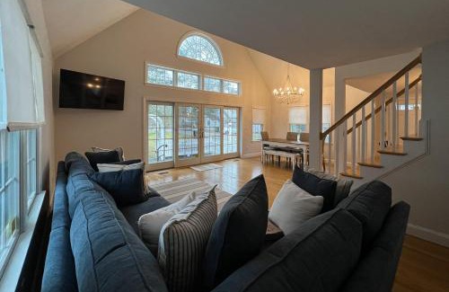 Dennis Port House | Unwind on Windwood
