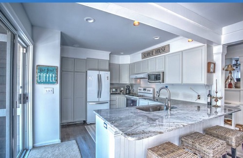 Bald Head Island House | UnWynd and start your beach vacation just steps from the beach!